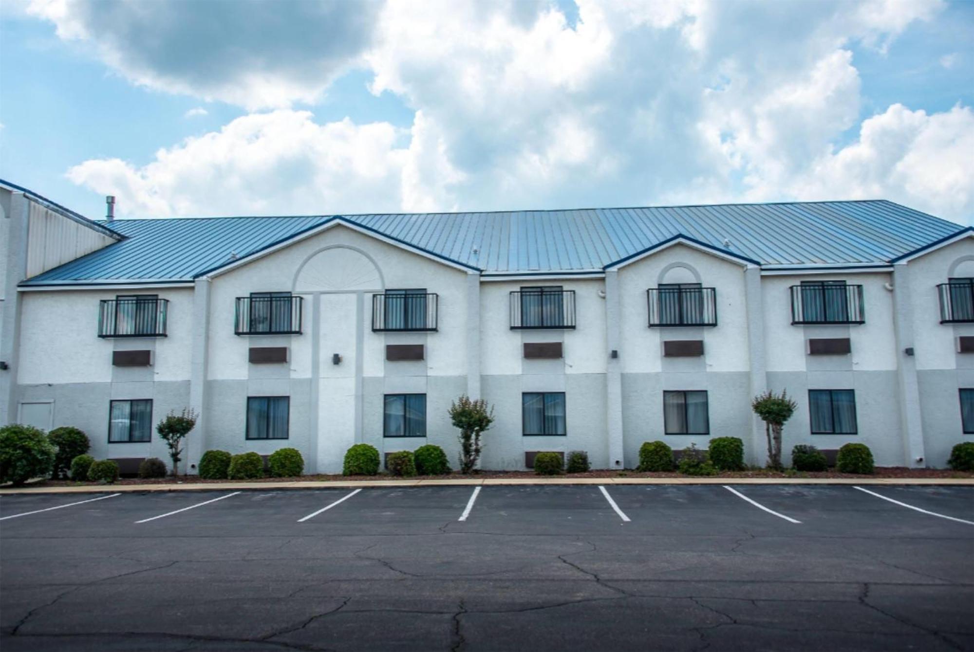 Days Inn By Wyndham Troy Exterior photo